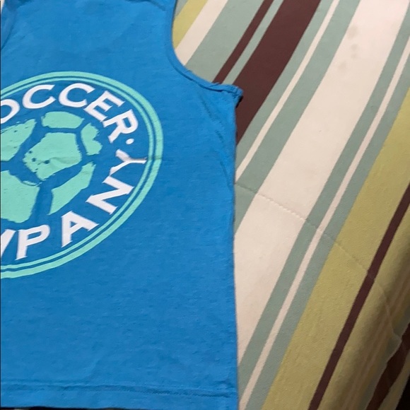 Girls Pullover Tank. EUC - Picture 4 of 5